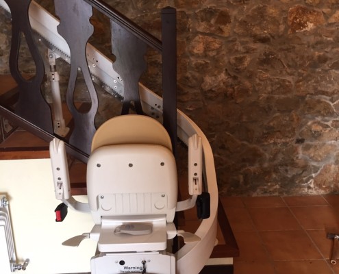instalación de silla salvaescaleras en Lleida